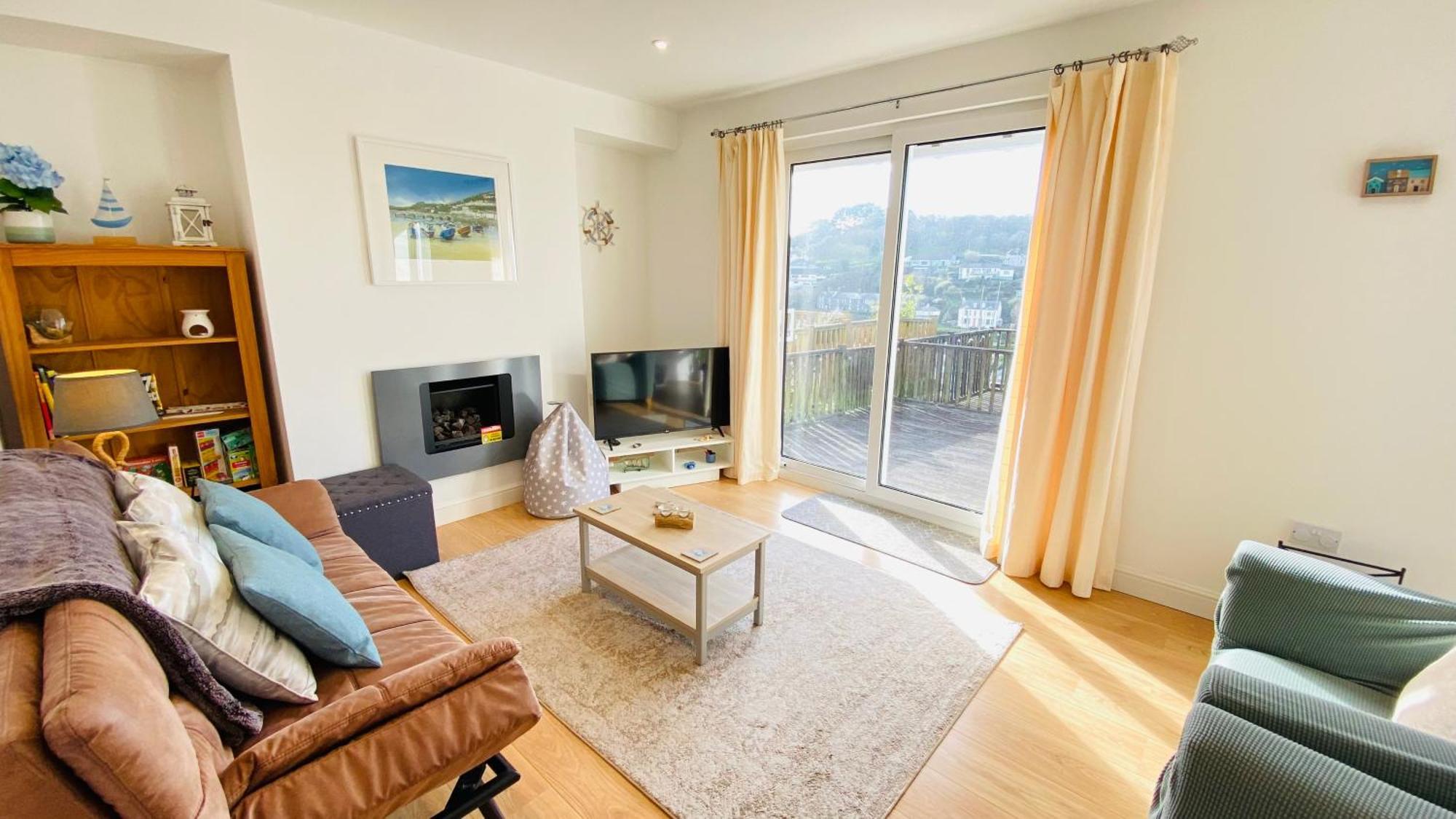 The Hillocks, Looe - Two Bedroom House With Fabulous Views Of Looe Town And Harbour Eksteriør billede