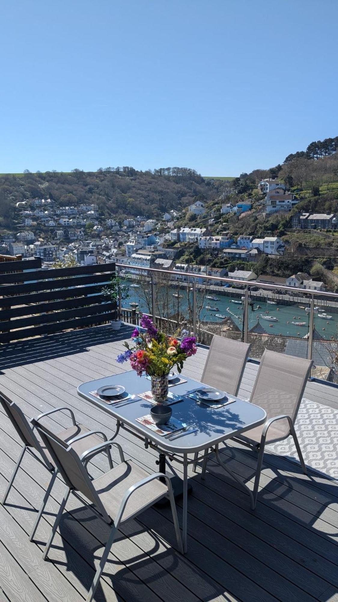 The Hillocks, Looe - Two Bedroom House With Fabulous Views Of Looe Town And Harbour Eksteriør billede